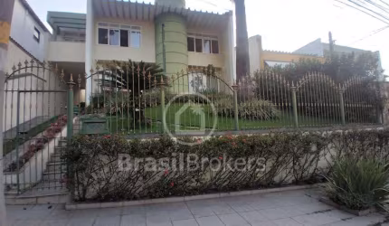 Casa à venda com 259,00m² e 3 quartos em Jardim Guanabara, Rio de Janeiro - rj