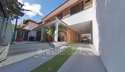 Casa de Condomínio à venda com 320,00m² e 3 quartos em Jardim Carioca, Rio de Janeiro - rj