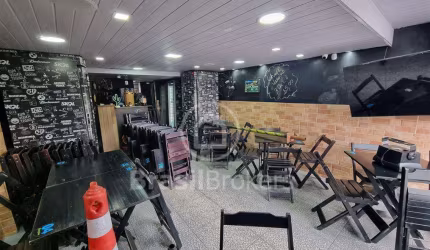 LOJA COMERCIAL PRÓXIMO A PRAIA DA GUANABARA