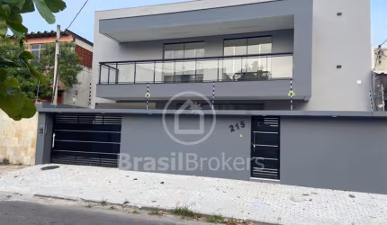 Casa à venda com 375,00m² e 5 quartos em Tauá, Rio de Janeiro - rj