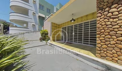 Casa à venda com 560,00m² 3 quartos e piscina próximo a rua Cambaúba clinica Procor