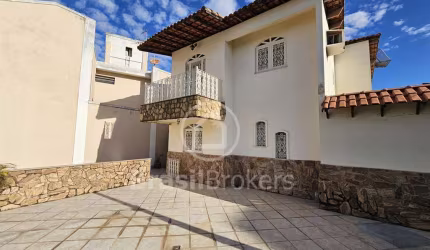 Casa à venda com 334,00m² e 4 quartos em Jardim Guanabara, Rio de Janeiro - rj