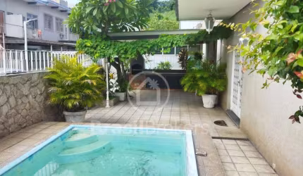 Casa de Condomínio à venda com 157,00m² e 3 quartos em Jardim Guanabara, Rio de Janeiro - rj