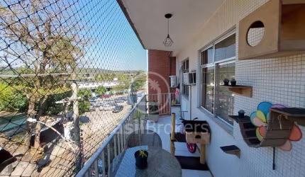 Apartamento modernizado.