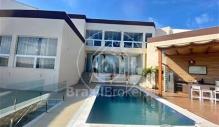 Casa à venda com 560,00m² e 4 quartos em Jardim Guanabara, Rio de Janeiro - rj