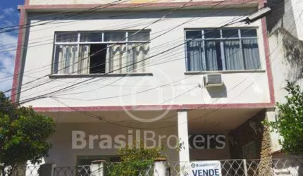 Casa 3 quartos, sendo 1 suíte