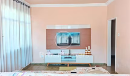 Casa 6 quartos, sendo 1 suíte