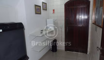 Prédio Inteiro  - Cocotá