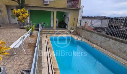 Magnifica Casa com lazer completo e 2 lotes de terreno no Jardim Guanabara
