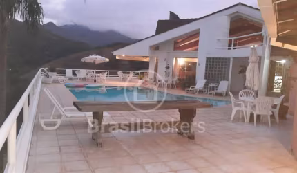 Casa de Condomínio à venda com 10553,00m² e 5 quartos em Cuiabá, Petrópolis - rj