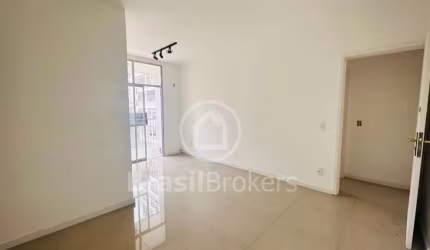 APARTAMENTO COM 2 QUARTOS E VAGA COM INFRAESTRUTURA NO FLAMENGO