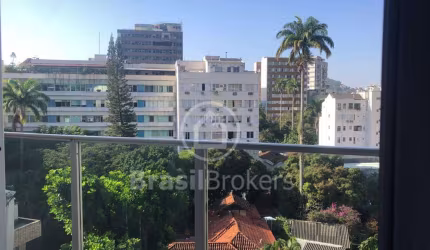 Apartamento 2 Quartos com vaga, todo modernizado, 88m² no coração do Humaitá!