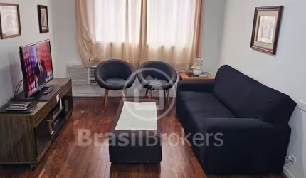 Apartamento Copa 2 qtos, 1 suite, 2 wcs, gar, +1 minisuite e dependências