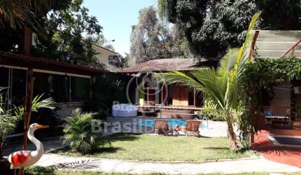 Casa à venda com 480,00m² e 6 quartos em Cosme Velho, Rio de Janeiro - rj