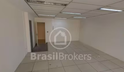 CONDOMINIO BARAO DO RIO BONITO - Sala Comercial