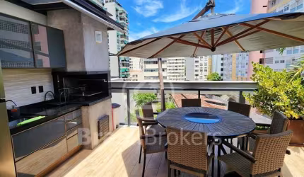 Cobertura Duplex com 169 m², 3 quartos (2 suítes), escritório, toda mobiliada, vista livre para Parque Guinle, 2 vagas de garagem a 5 min do metrô.
