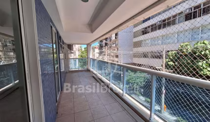 Leblon, Cobertura Duplex no inicio da Rua Timoteo Costa.