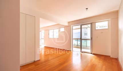 Amplo apartamento na Lagoa!