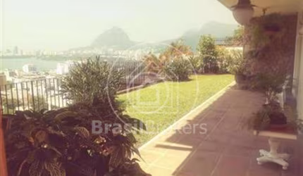 Casa à venda com 700,00 m² e 4 quartos no Jardim Botânico, Rio de Janeiro - RJ