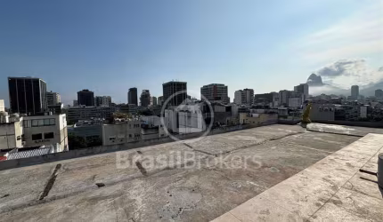 Cobertura no quadrilatero de Ipanema, 600m2 de área, 4 Suites, 4 vagas.