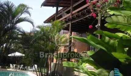 Casa à venda com 500,00m² e 4 quartos em Camboinhas, Niterói - rj