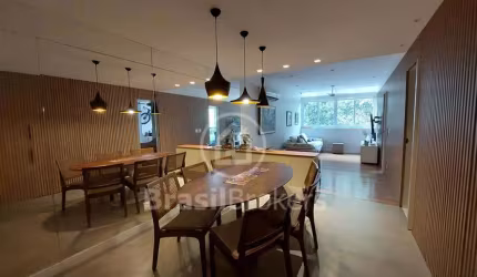 Lindo apartamento na quadra da praia do Posto 11 , no Leblon ! 120 m², 3 quartos, 2 vagas !