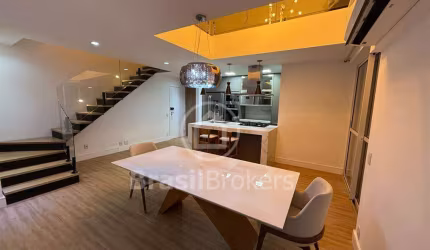 Duplex impecável na Barra da Tijuca com vista para a lagoa!