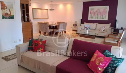 Apartamento 4 Quartos Com direito Escriturada ao Uso da Laje