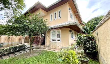 Casa de Condomínio à venda com 608,00m² e 5 quartos em Jacarepaguá, Rio de Janeiro - rj