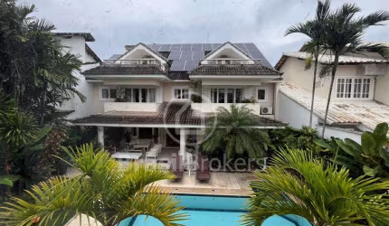 Casa Duplex mais sotão -  Condomínio Santa monica - Barra da Tijuca