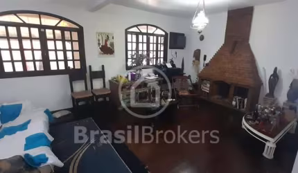 Casa à venda com 267m² e 3 quartos em Curicica, Rio de Janeiro - RJ