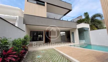 Casa de Condomínio à venda com 469,00m² e 4 quartos em Recreio dos Bandeirantes, Rio de Janeiro - rj
