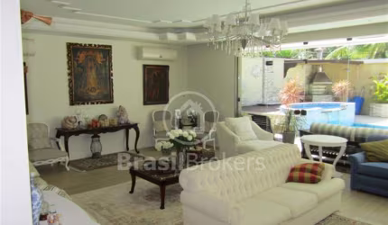 Casa à venda com 686,00m² e 5 quartos em Barra da Tijuca, Rio de Janeiro - rj