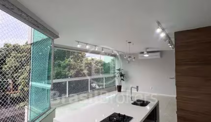 Apartamento incrível com varandão no Recreio dos Bandeirantes