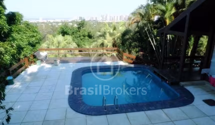 Casa à venda com 925,00m² e 4 quartos em Itanhangá, Rio de Janeiro - rj