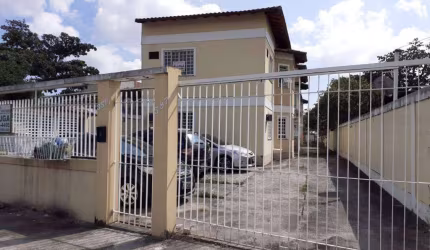 Apartamento com 2 dormitórios para alugar, 55 m² por R$ 1.315/mês -  Rua Aricuri, Campo Grande - Rio de Janeiro/RJ