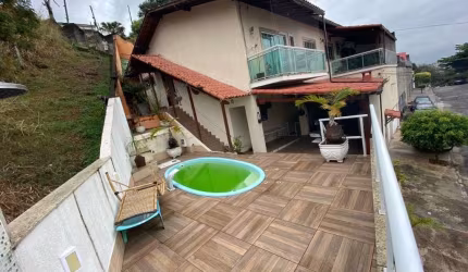 Casa com 3 dormitórios à venda, 300 m² por R$ 1.100.000,00 - Vila Valqueire - Rio de Janeiro/RJ
