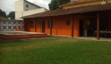 Casa com 4 dormitórios à venda, 156 m² por R$ 550.000,00 - Parati - Araruama/RJ