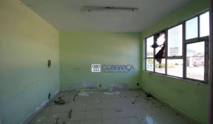 Sala Comercial a Venda no Calçadão de Campo Grande-Rj