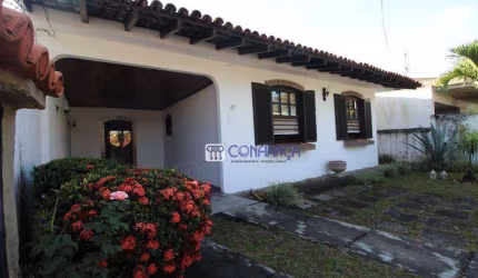 Excelente Casa Linear com 3 Dormitórios em Campo Grande-Rj