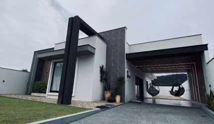Belíssima casa MOBILIADA em Massaranduba / SC - Bairro Patrimônio