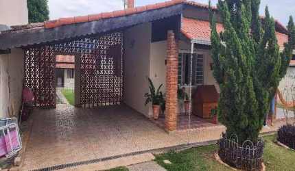Casa de 351 m2 c/ 5 dorm. área de 1000 m2 no Cond. Tereza Cristina em Jundiaí