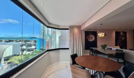 Apt. de 130 m2 mobiliado c/ 3 dorm. + Vaga no Torre de San Francisco, barra Sul