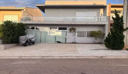 Casa de 163 m2 mobiliada c/ 3 dorm. no Villaggio di San Francesco em Jundiaí