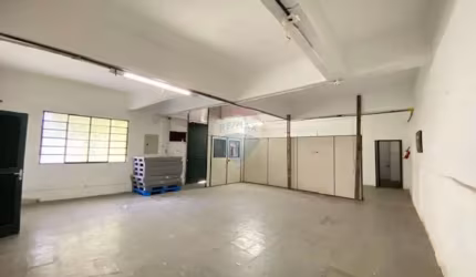Galpão Comercial à venda com 2 Andares, escritório, 10 Vagas e 329m²  em Olaria!
