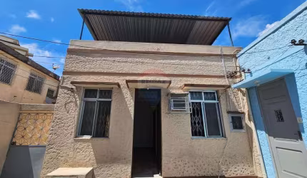 Casa de Vila  no Bairro de Olaria : Praticidade e Conforto em 55m2 -R$ 230.000,00