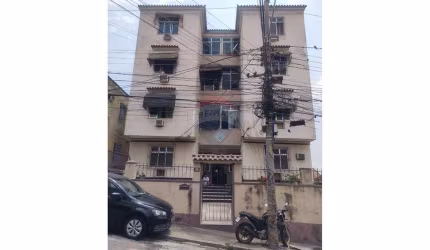 Aparatmento térreo composto por sala, cozinha, área de serviço, sala, dois quartos e banheiro.
