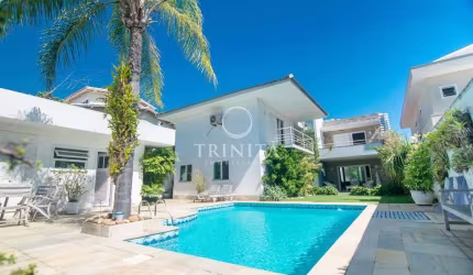 Casa em Barra da Tijuca  -  Rio de Janeiro