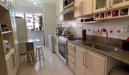 Apartamento com 3 dormitórios à venda, 72 m² por R$ 240.000,00 - Nossa Senhora das Graças - Uberlândia/MG