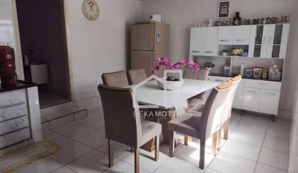 Casa com 3 dormitórios à venda, 140 m² por R$ 315.000,00 - Martins - Uberlândia/MG